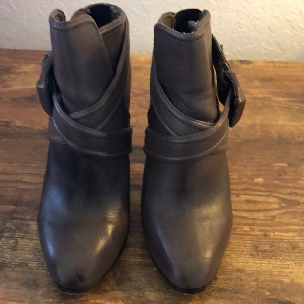 Max Studio Boots
